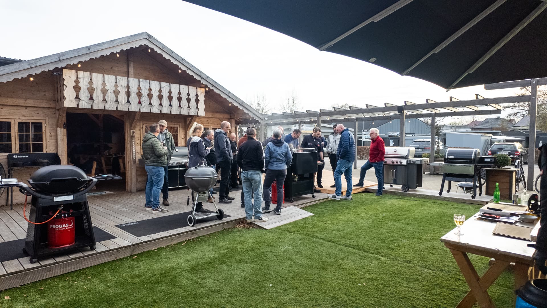 Außenbereich der Grill Academy in Oldenburg